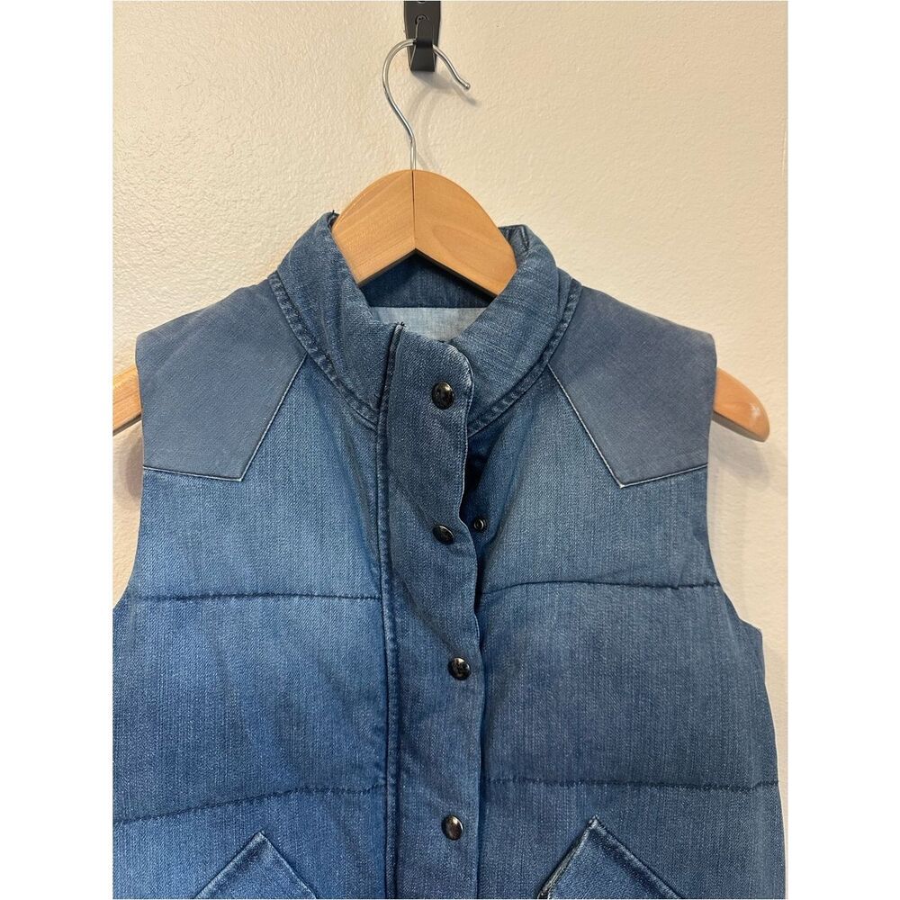 Gap Quilted Denim Blue Women’s Puffer Vest - Picture 2 of 8